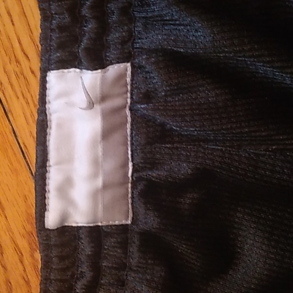 NIKE black reversible basketball shorts - Picture 4 of 5
